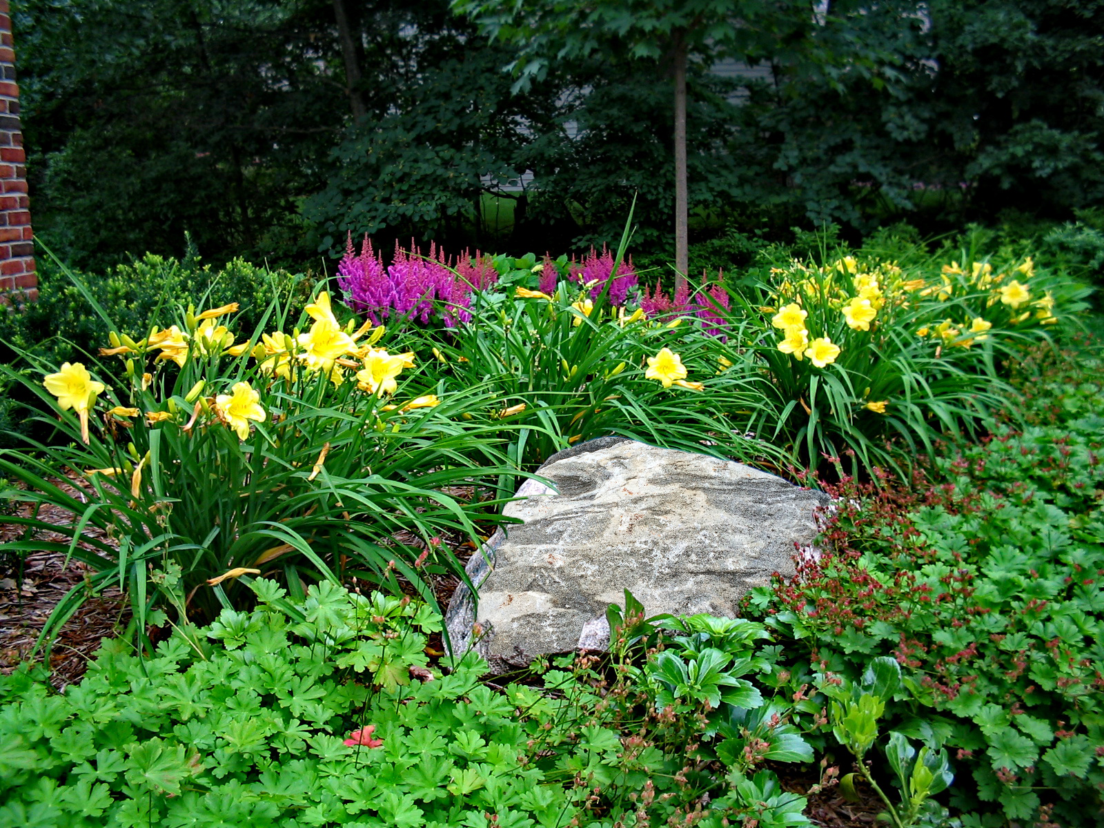 Does Reder Landscaping Only Do Big Projects?